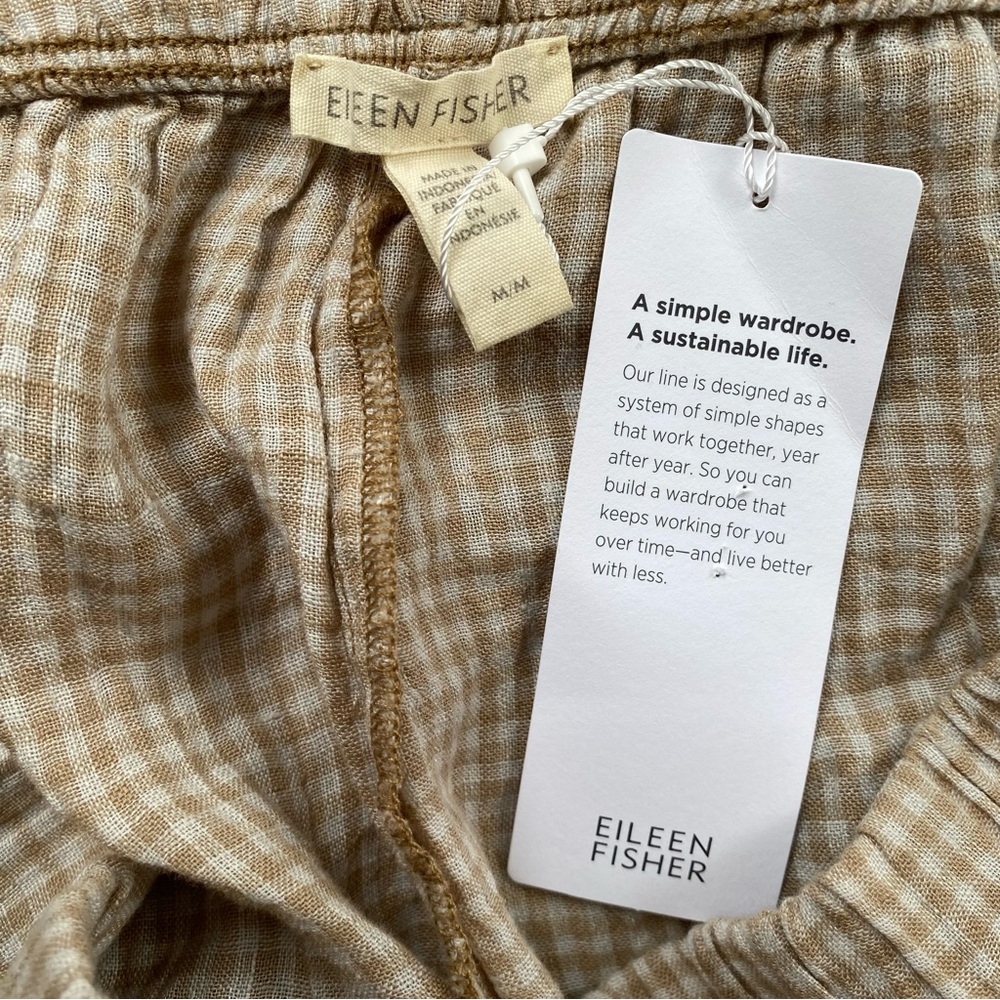 Eileen Fisher | Puckered Organic Linen Tapered Pant - Picture 12 of 13